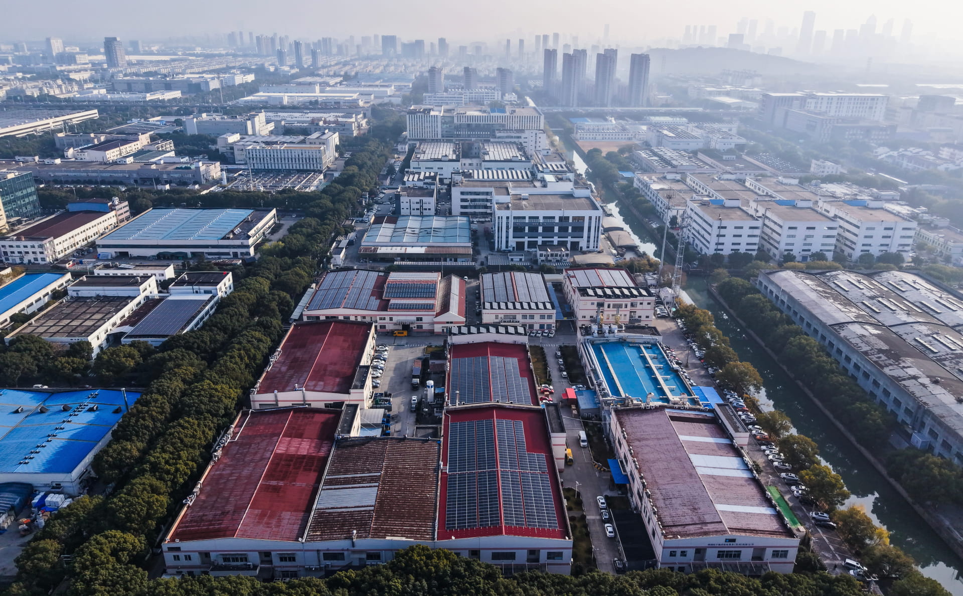 TT苏州成立于2000年，现已发展成为TT Electronics全球制造网络中的核心运营枢纽。